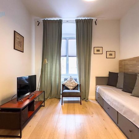 Appartamento Imbriani 4S Tirabora Short Rent Trieste Esterno foto