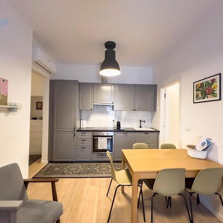 Appartamento Imbriani 4S Tirabora Short Rent Trieste Esterno foto