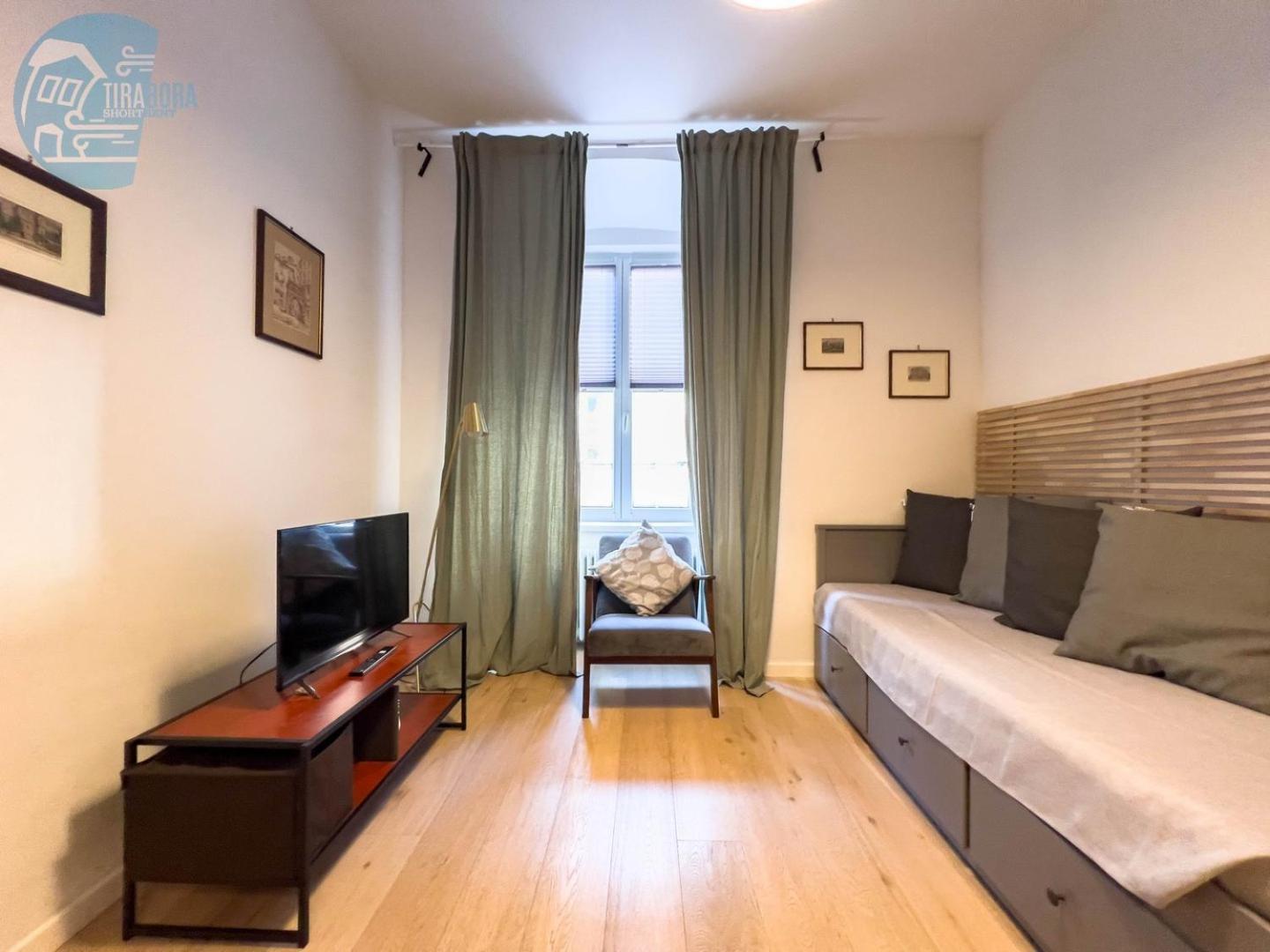 Appartamento Imbriani 4S Tirabora Short Rent Trieste Esterno foto
