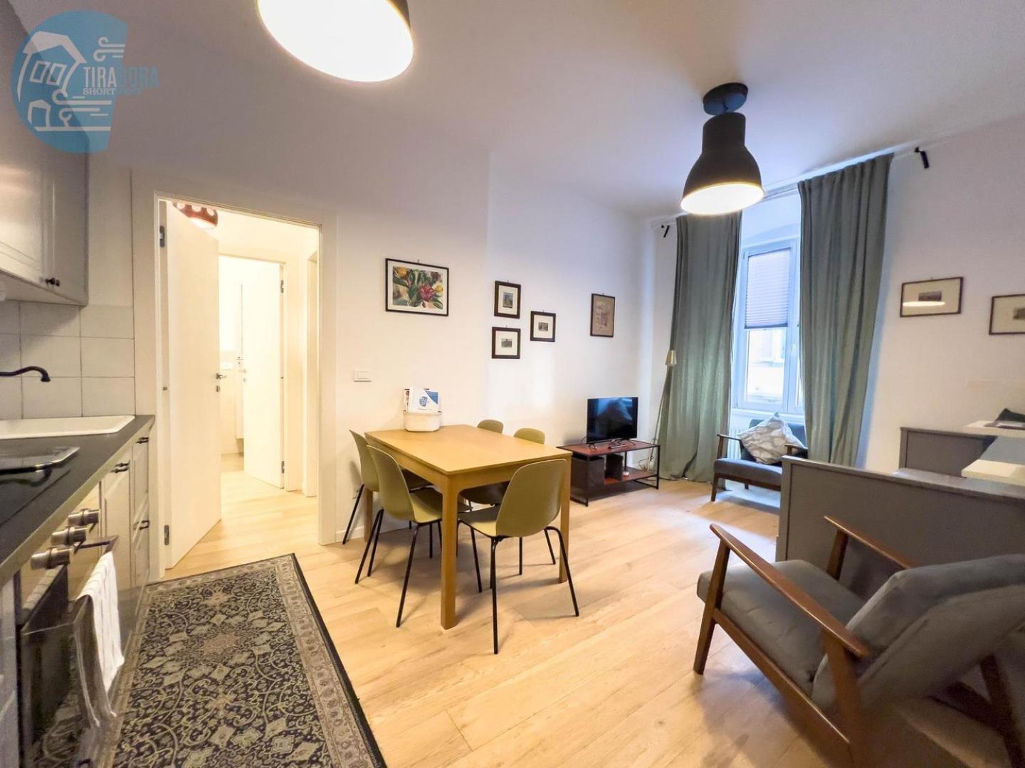 Appartamento Imbriani 4S Tirabora Short Rent Trieste Esterno foto